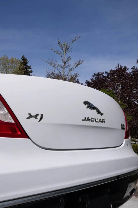 2016 Jaguar X351 XJ - Image 4 of 10