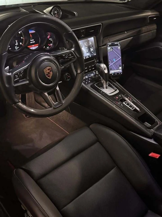 2018 Porsche 911 - Image 7 of 13