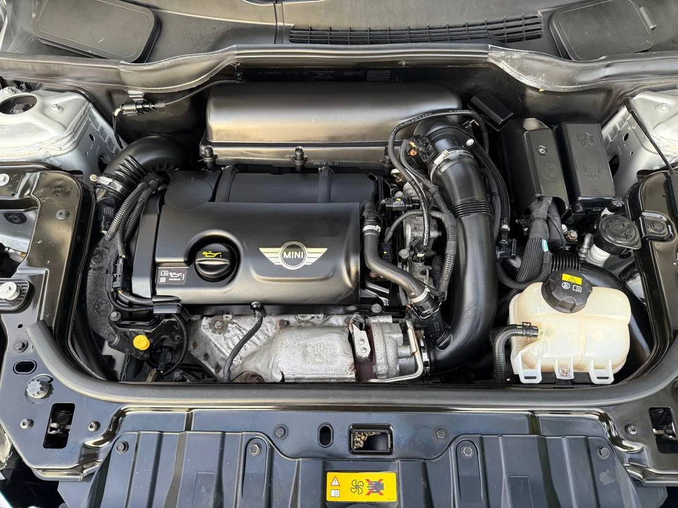 2016 Mini Countryman 1st Gen - Image 21 of 24