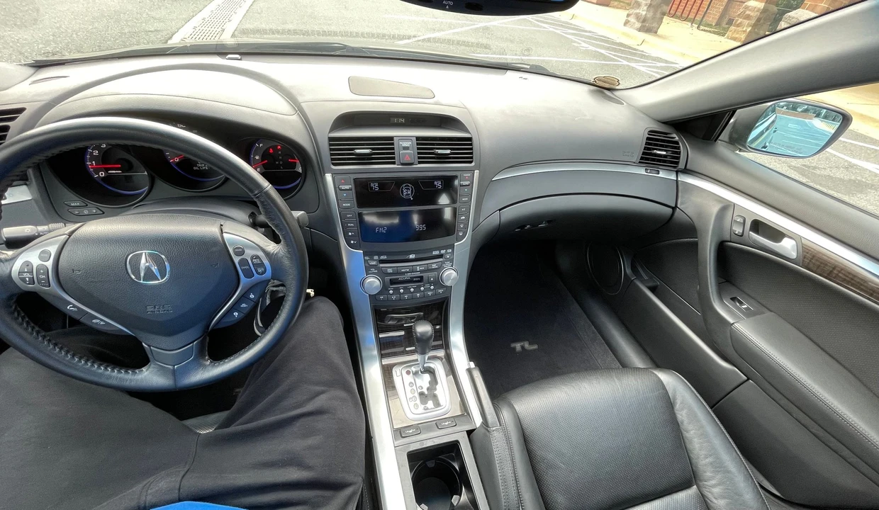 2008 Acura TL 3rd Gen - Image 28 of 31