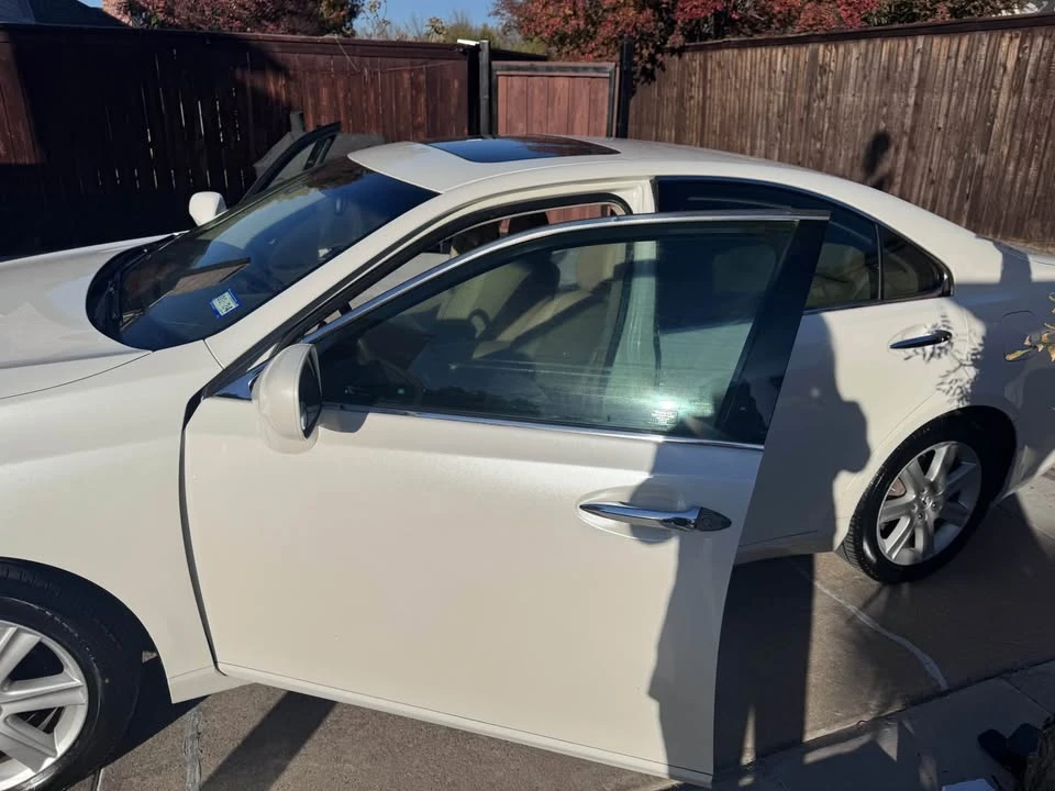 2007 Lexus ES 5th Gen - Image 2 of 10