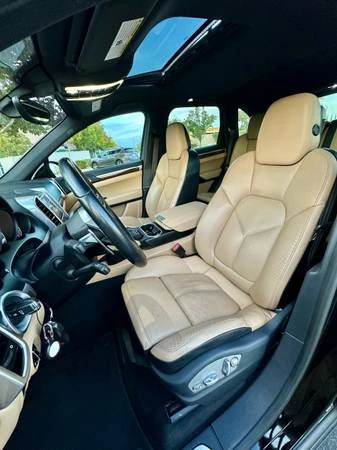2017 Porsche 958 Cayenne - Image 10 of 21