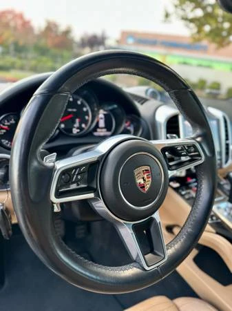 2017 Porsche 958 Cayenne - Image 9 of 21