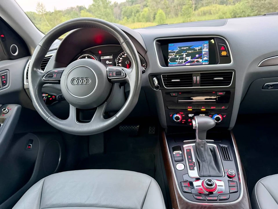 2015 Audi 8R Q5 - Image 14 of 24