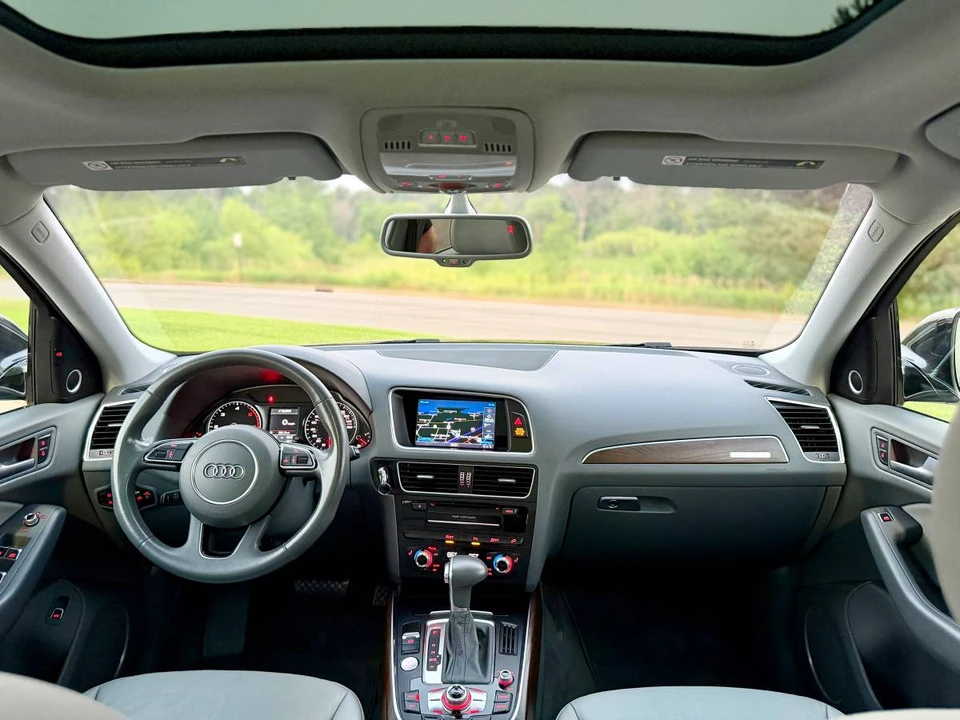 2015 Audi 8R Q5 - Image 13 of 24