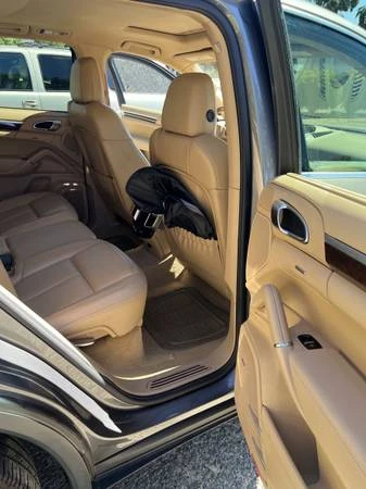2012 Porsche 958 Cayenne - Image 8 of 20