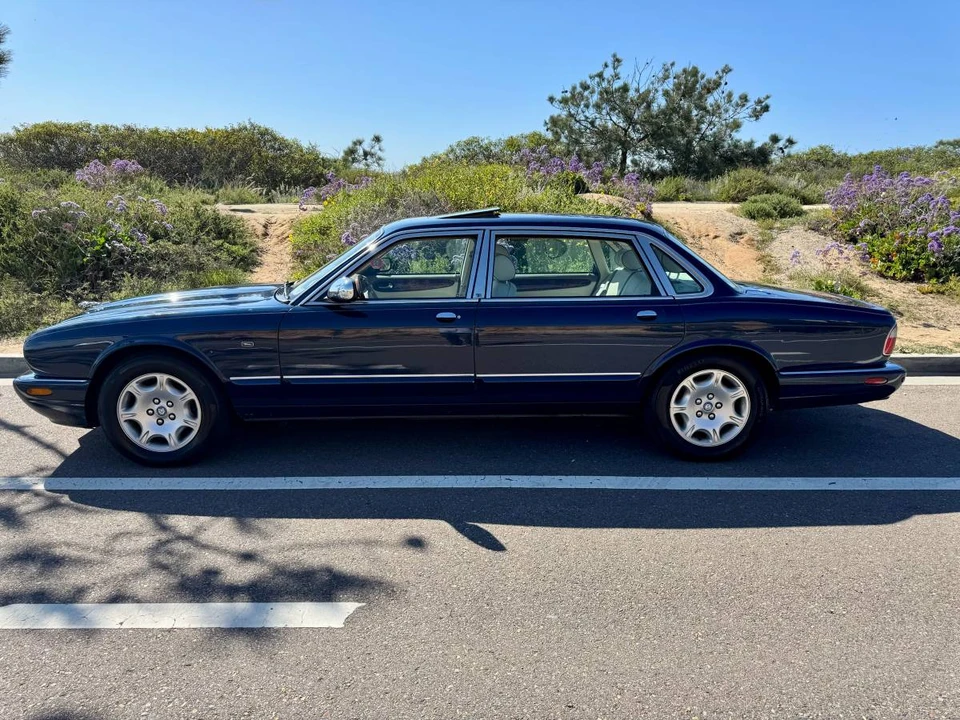 2001 Jaguar X308 XJ - Image 6 of 16