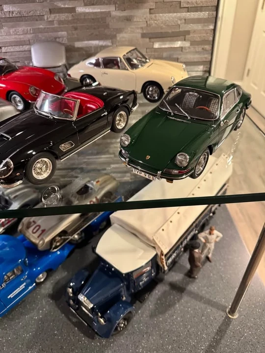 Parts & Memorabilia Scale Models - Image 6 of 10