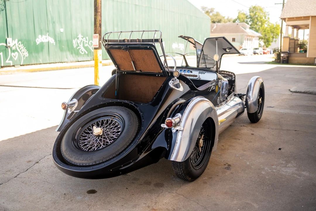 Ford Hot Rod - Image 12 of 31
