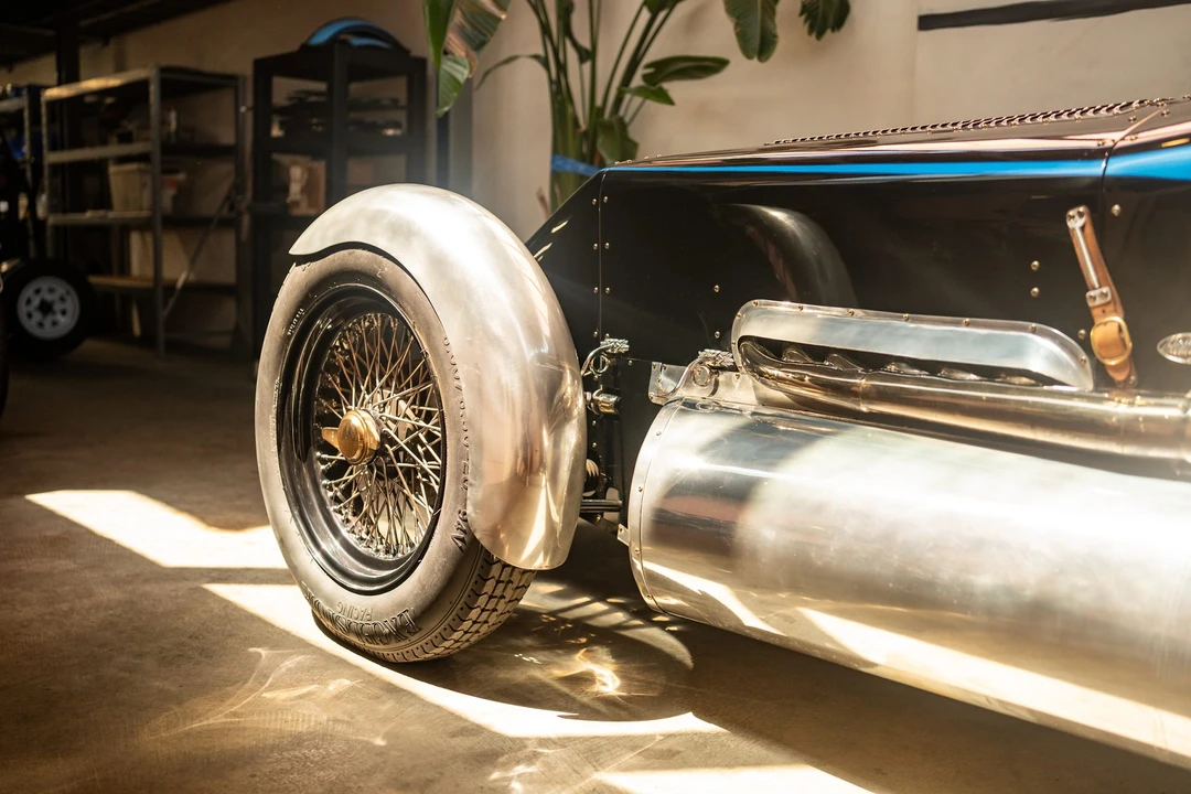 Ford Hot Rod - Image 24 of 31