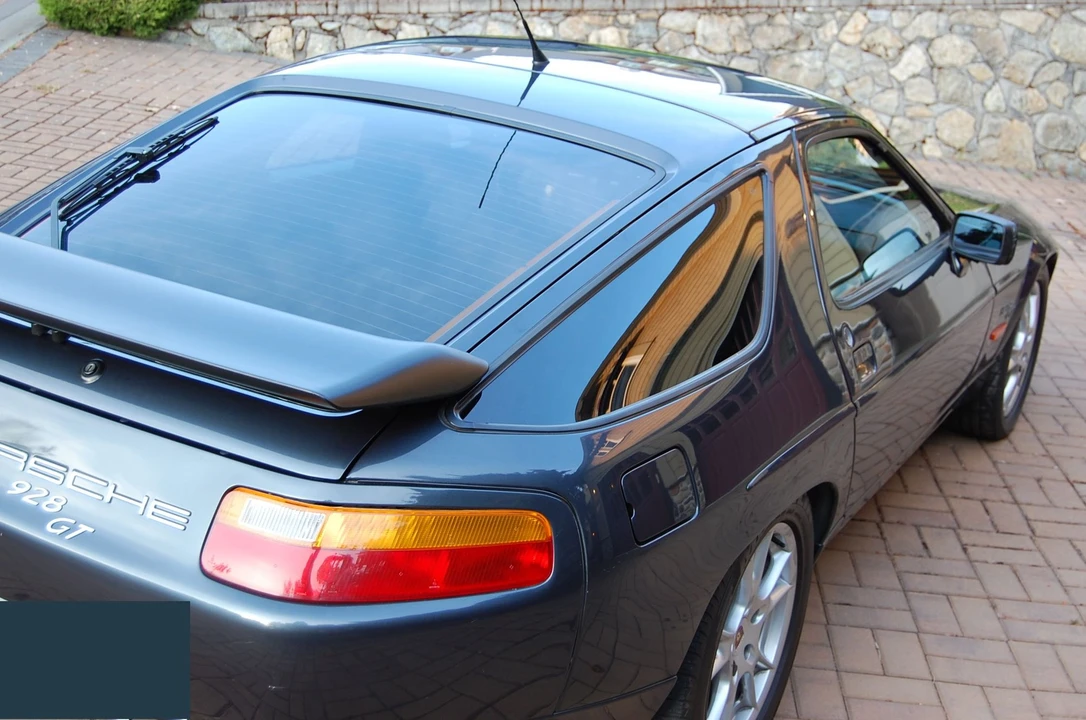 1990 Porsche 928 GT - Image 9 of 31