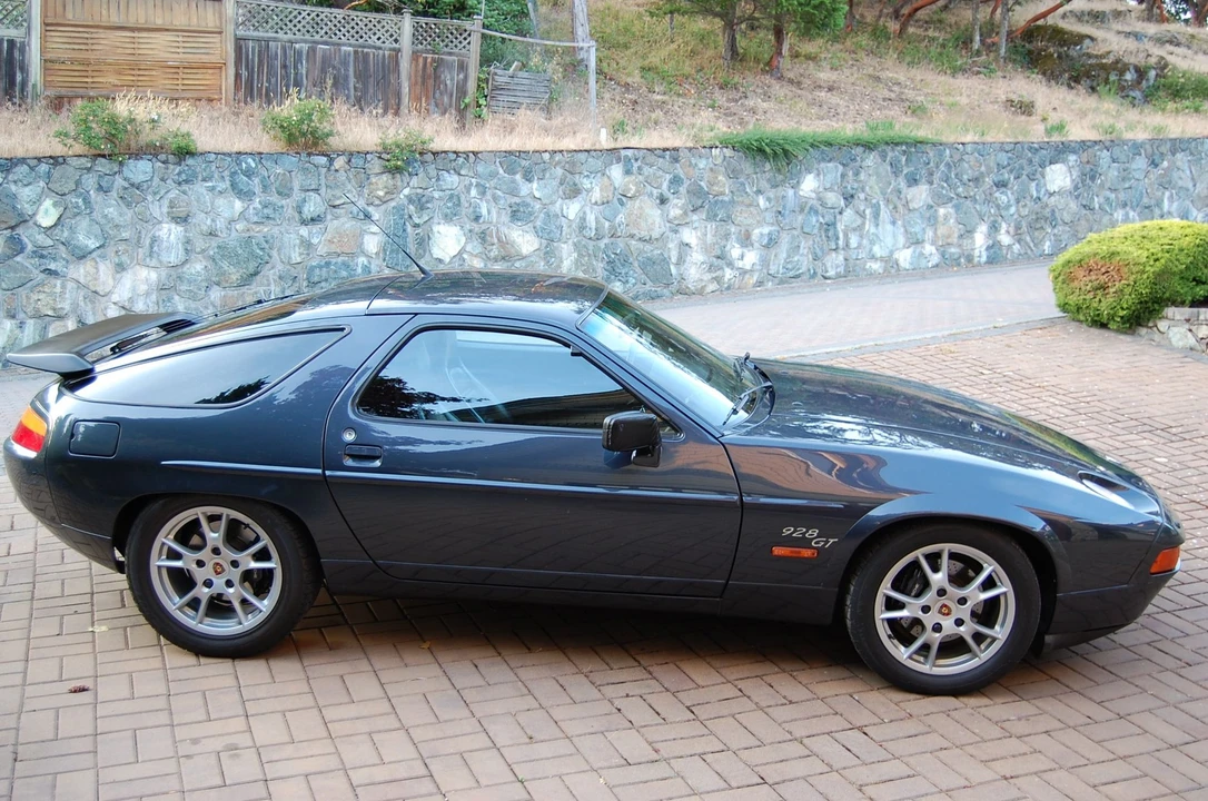 1990 Porsche 928 GT - Image 8 of 31