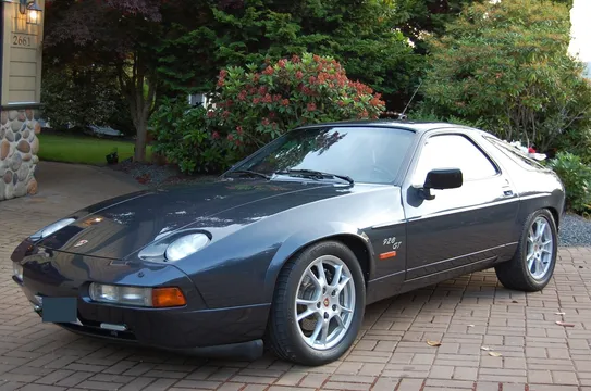 1990 Porsche 928 GT
