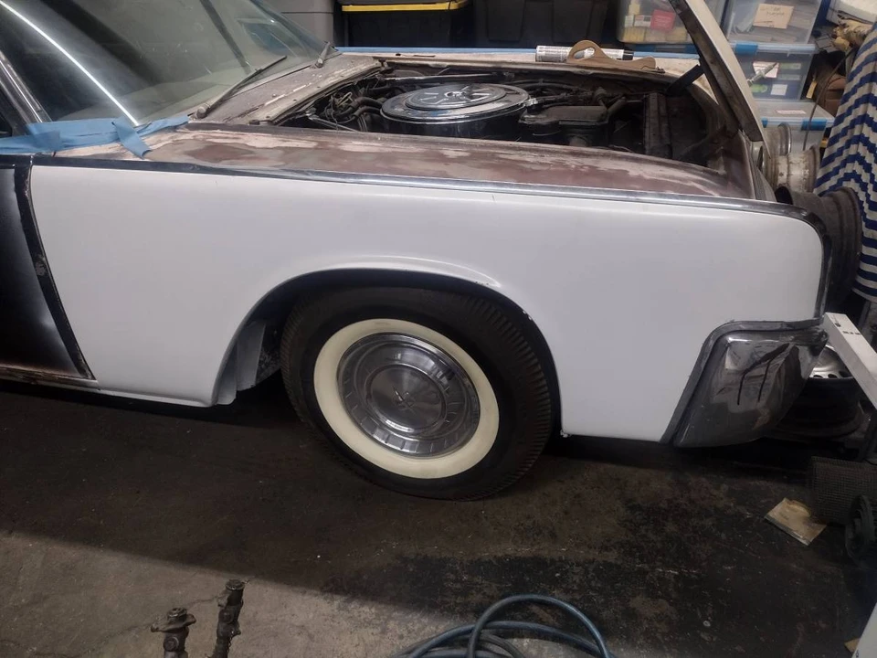 1961 Lincoln Continental 4th Gen - Image 5 of 24