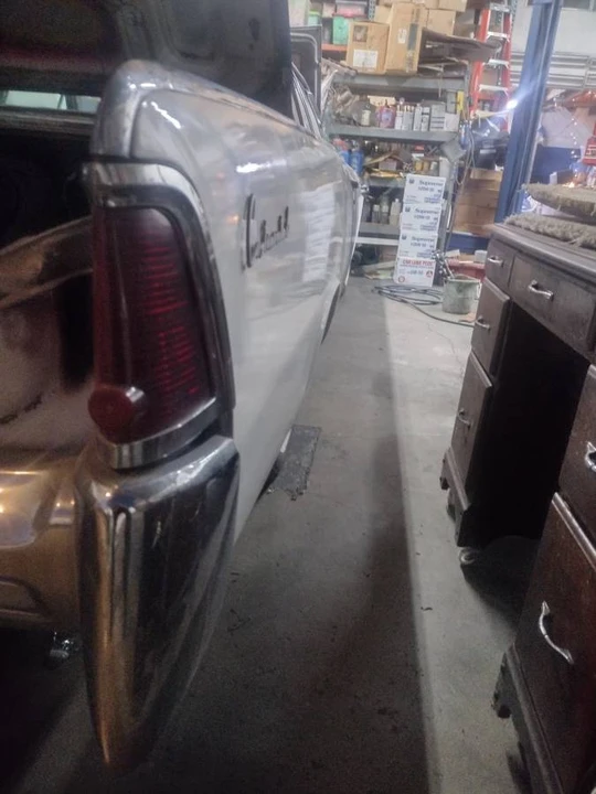1961 Lincoln Continental 4th Gen - Image 4 of 24