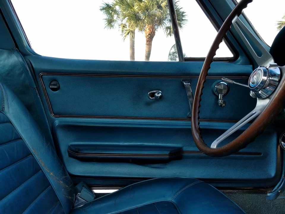 1966 Chevrolet Corvette C2 - Image 25 of 31