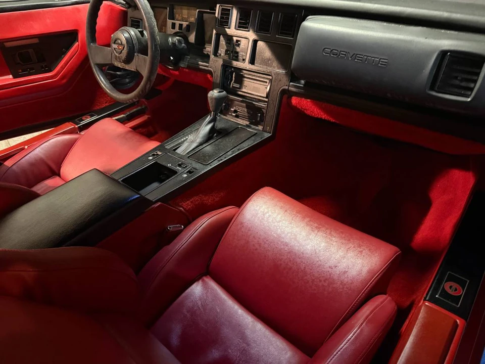 1986 Chevrolet Corvette C4 - Image 12 of 18