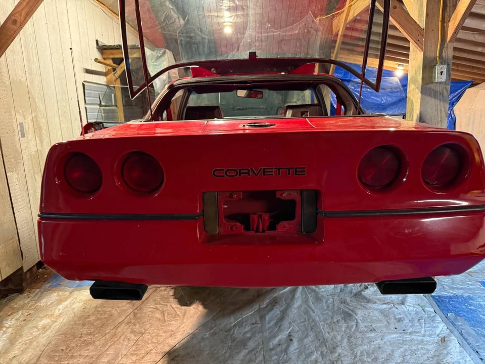 1986 Chevrolet Corvette C4 - Image 8 of 18