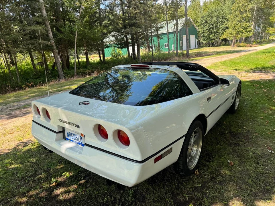 1992 Chevrolet Corvette C4 - Image 5 of 14