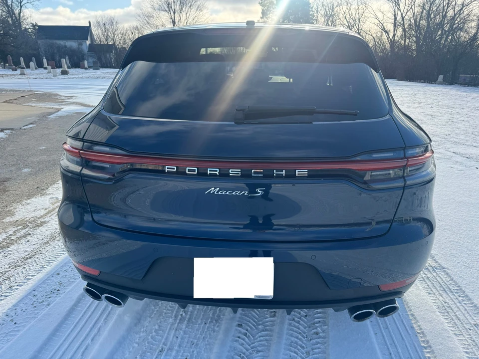 2019 Porsche Macan - Image 11 of 31