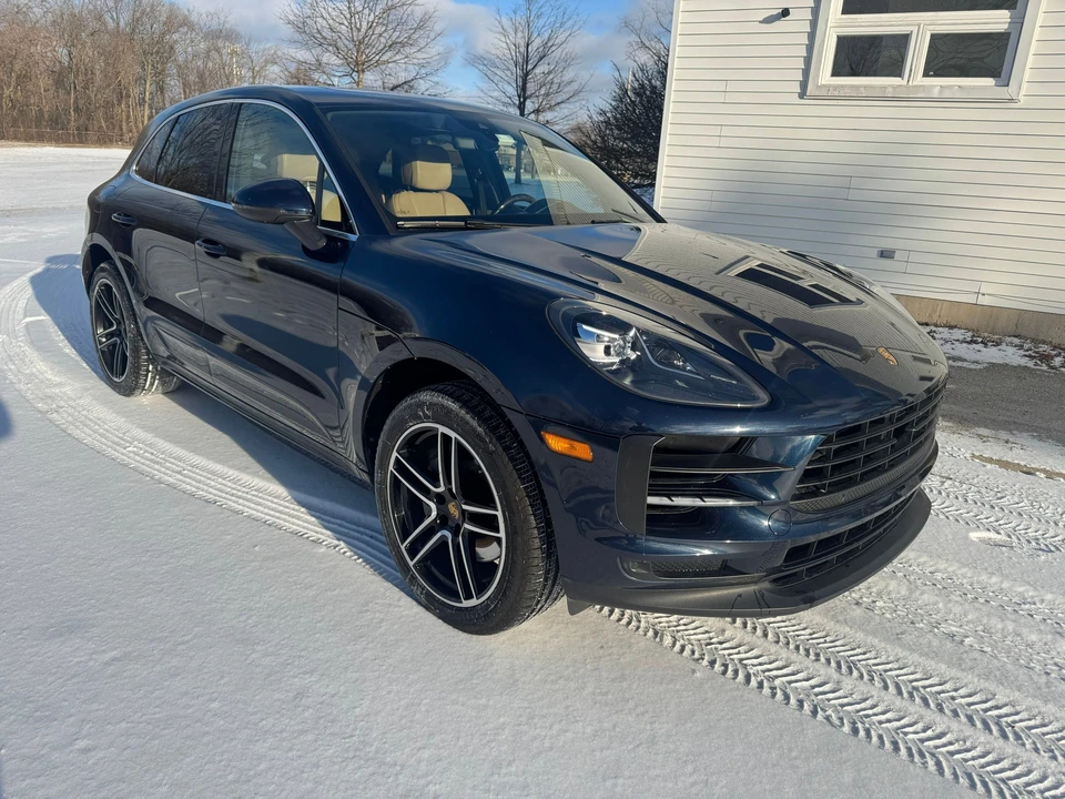 2019 Porsche Macan - Image 17 of 31