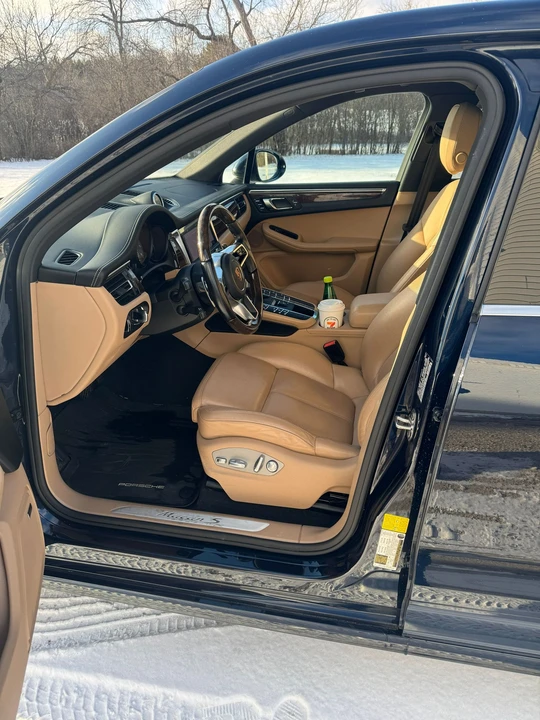 2019 Porsche Macan - Image 18 of 31