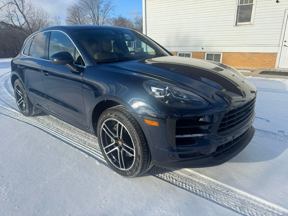 2019 Porsche Macan - Image 26 of 31