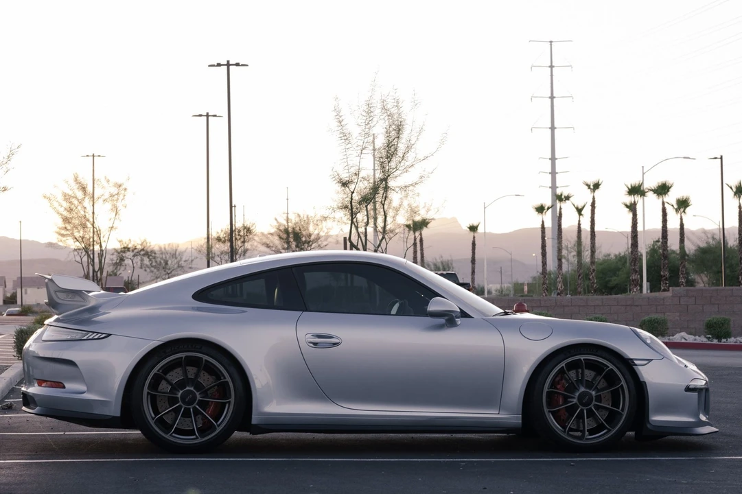 2014 Porsche 991 GT3 - Image 5 of 8