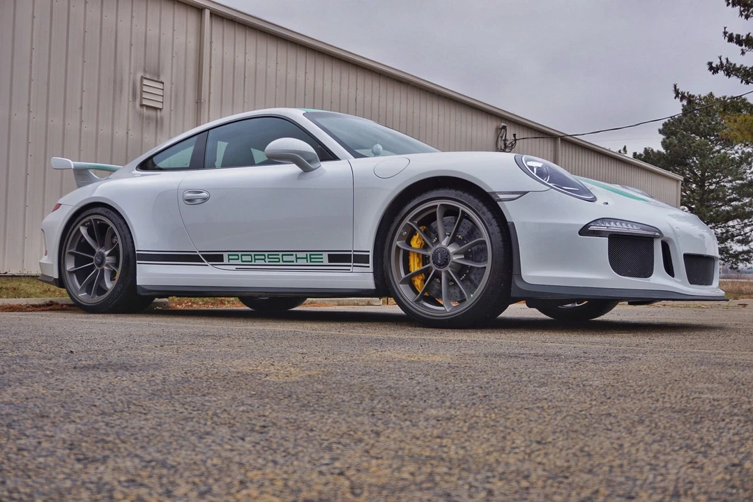 2014 Porsche 991 GT3 - Image 17 of 20