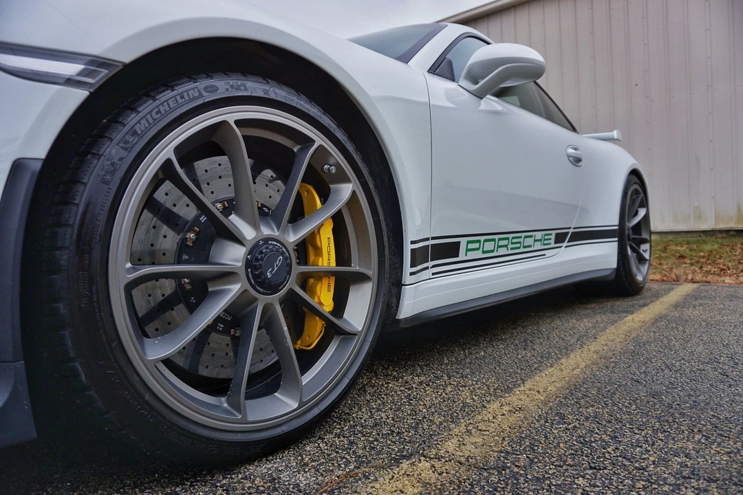 2014 Porsche 991 GT3 - Image 19 of 20
