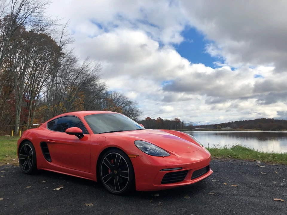 2017 Porsche 718 Cayman S - Image 2 of 9