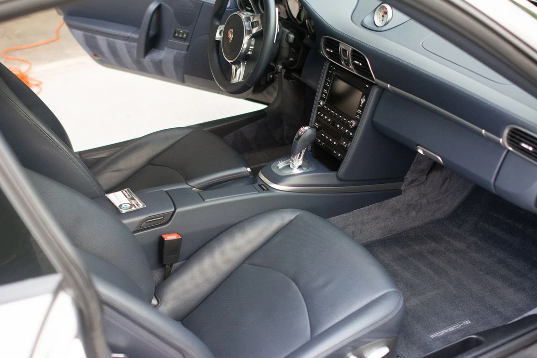 2011 Porsche 997 Turbo S - Image 9 of 11