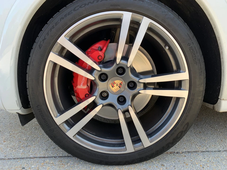 2013 Porsche 958 Cayenne GTS - Image 5 of 17