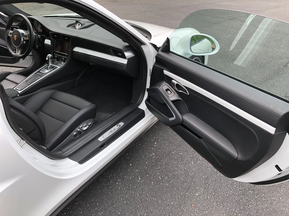 2014 Porsche 991 Turbo S - Image 15 of 31