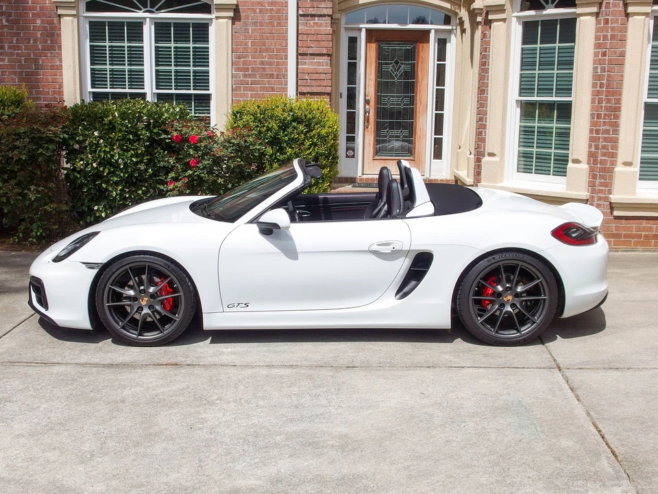 2015 Porsche 981 Boxster GTS - Image 3 of 31