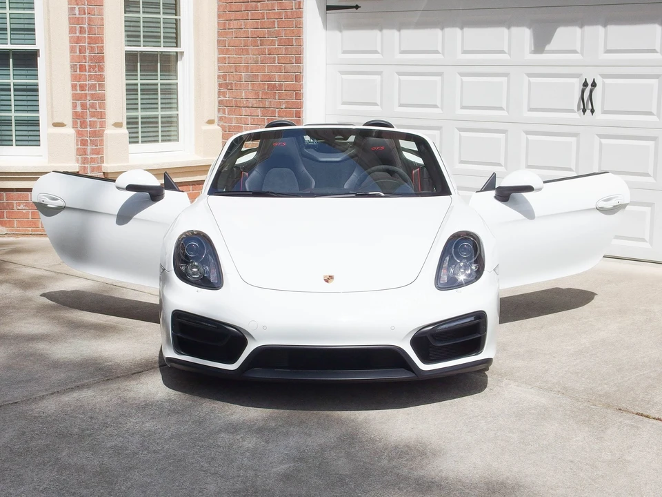 2015 Porsche 981 Boxster GTS - Image 12 of 31