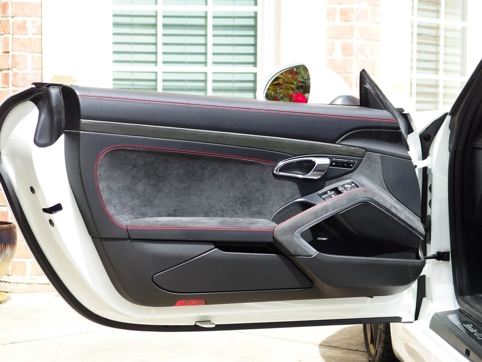 2015 Porsche 981 Boxster GTS - Image 15 of 31