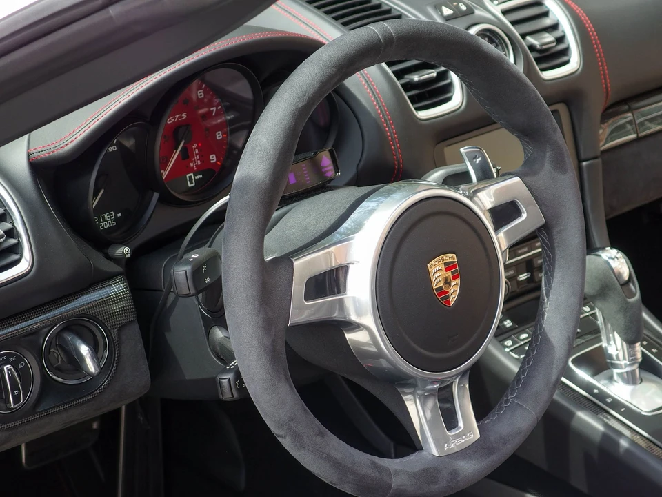 2015 Porsche 981 Boxster GTS - Image 20 of 31