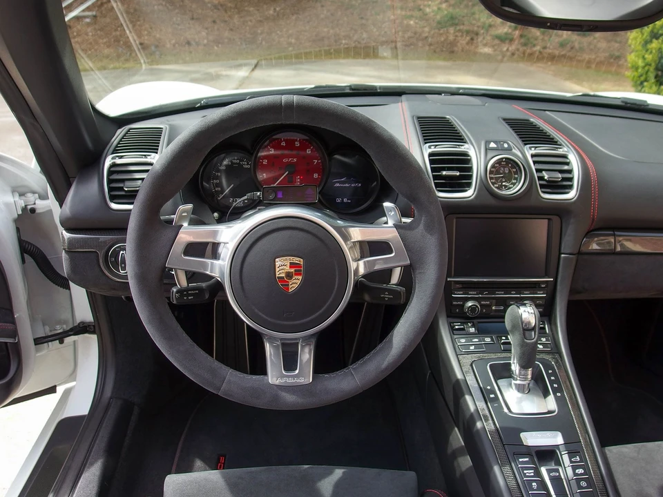 2015 Porsche 981 Boxster GTS - Image 19 of 31