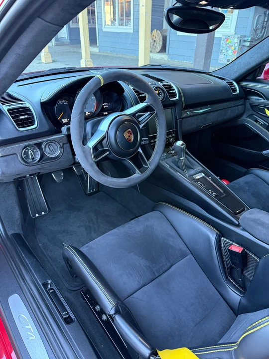 2016 Porsche 981 Cayman GT4 - Image 3 of 8