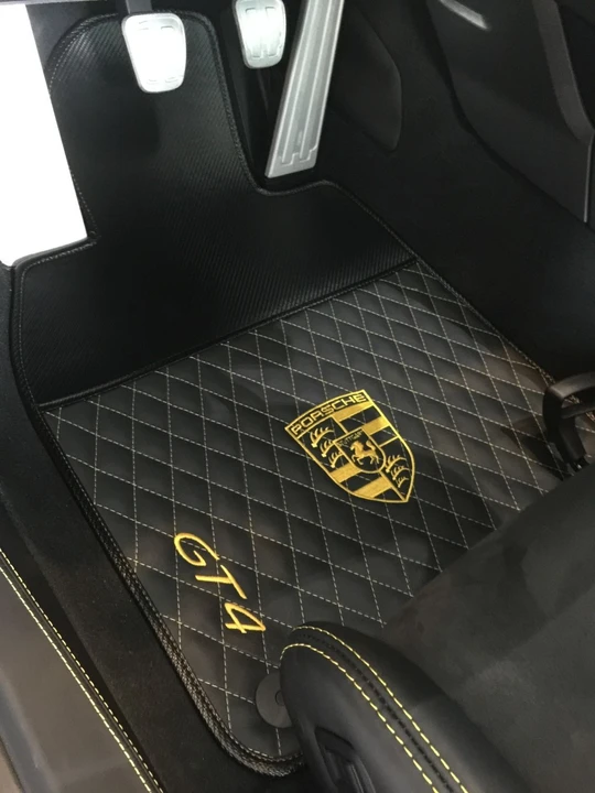 2016 Porsche 981 Cayman GT4 - Image 9 of 13