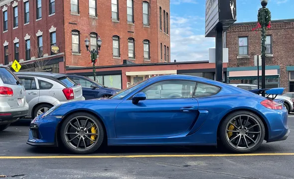 2016 Porsche Cayman GT4