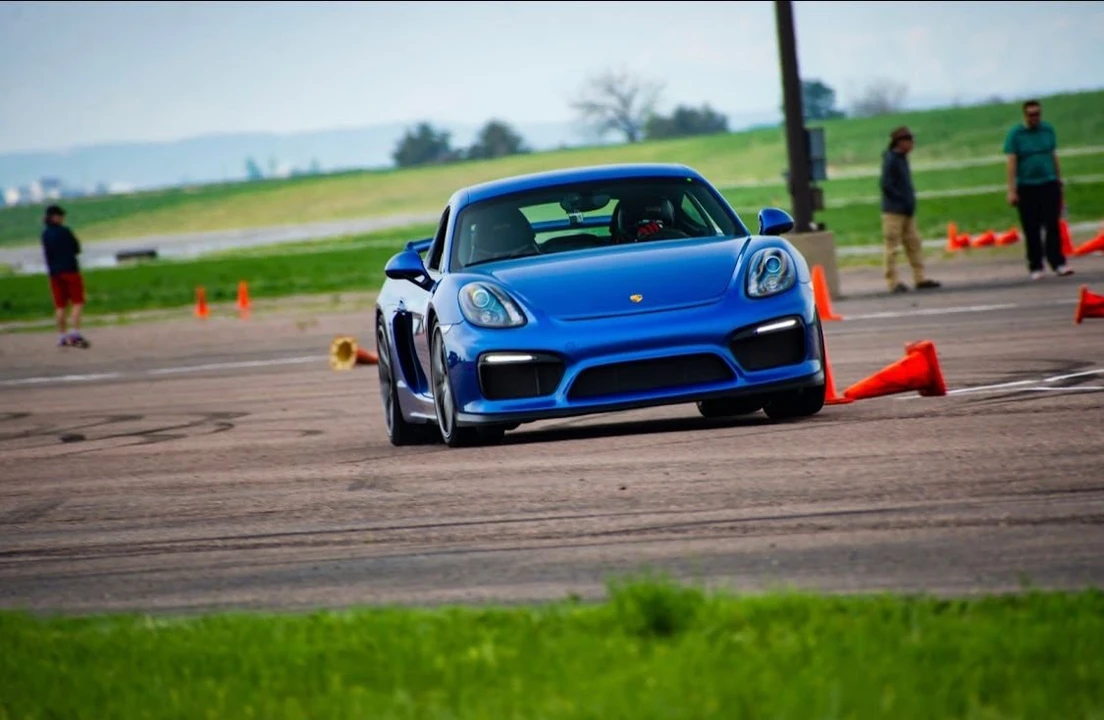 2016 Porsche 981 Cayman GT4 - Image 4 of 9