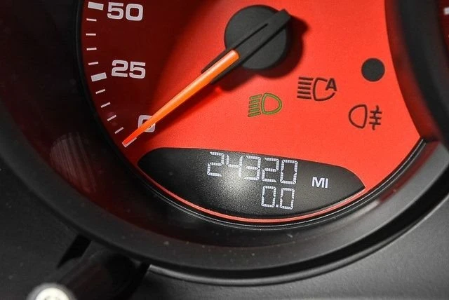 2016 Porsche 981 Cayman - Image 7 of 7