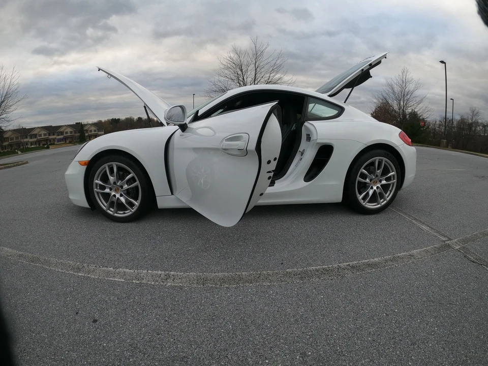 2016 Porsche 981 Cayman - Image 12 of 31