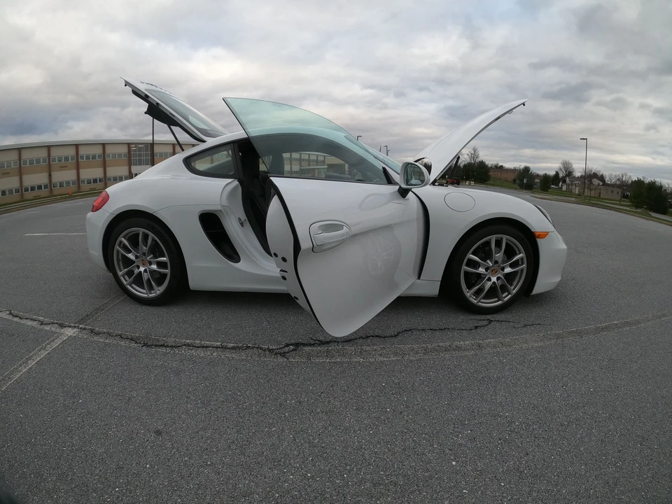 2016 Porsche 981 Cayman - Image 15 of 31