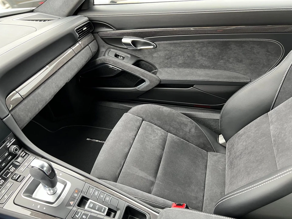 2017 Porsche 991 Carrera GTS - Image 6 of 7