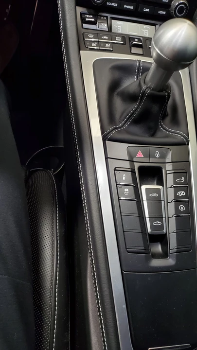 2017 Porsche 991 Targa 4 & 4S - Image 13 of 23