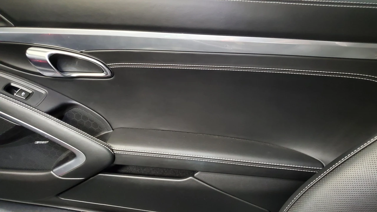 2017 Porsche 991 Targa 4 & 4S - Image 16 of 23