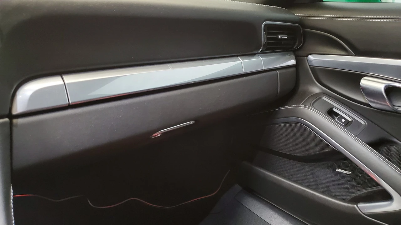 2017 Porsche 991 Targa 4 & 4S - Image 14 of 23